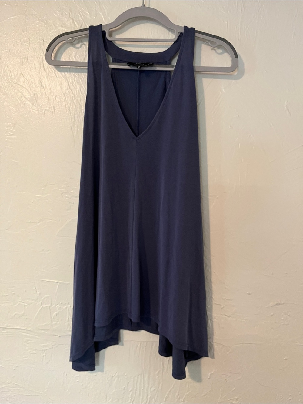 Sleeveless V-Neck Navy Handkerchief Hem Tank